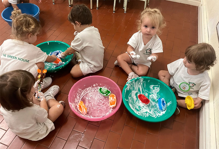 Adaptación para los Monkeys, Sala de 2 Años - The Green House Kindergarten - Colegio San Javier