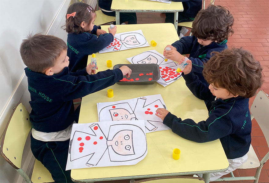 Kinder 3 - EXPLORAR EL ARTE DE KUSAMA - Colegio San Javier
