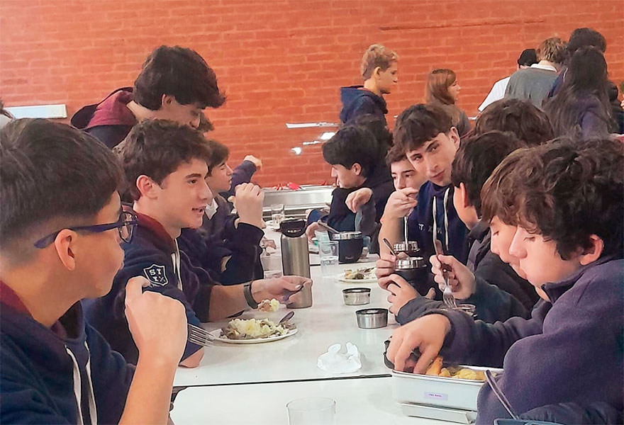  Encuentro entre 1º y 5º Año - Colegio San Javier