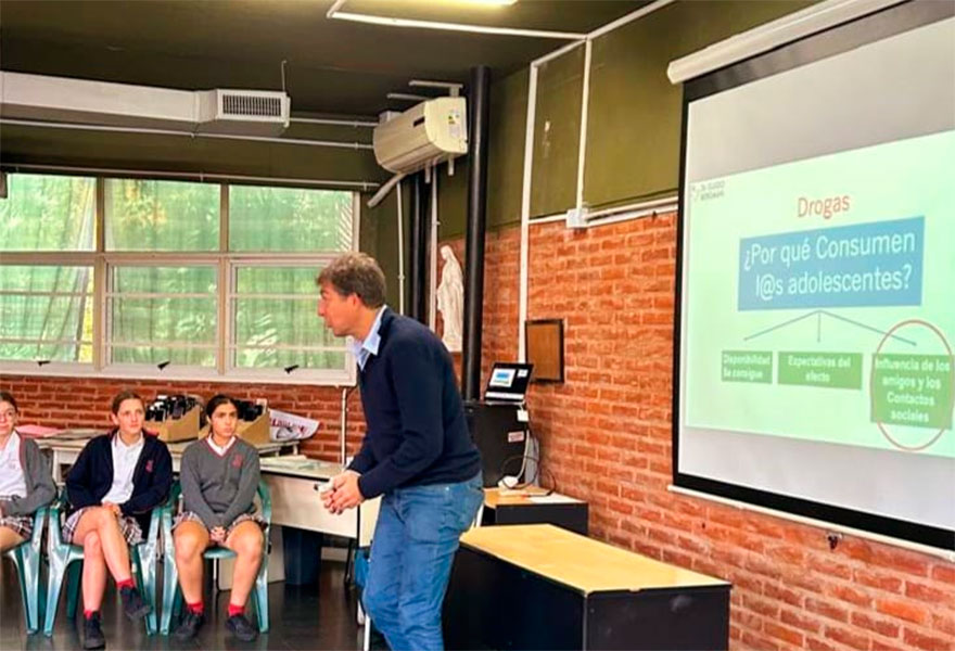 TALLER ADICCIONES - Colegio San Javier